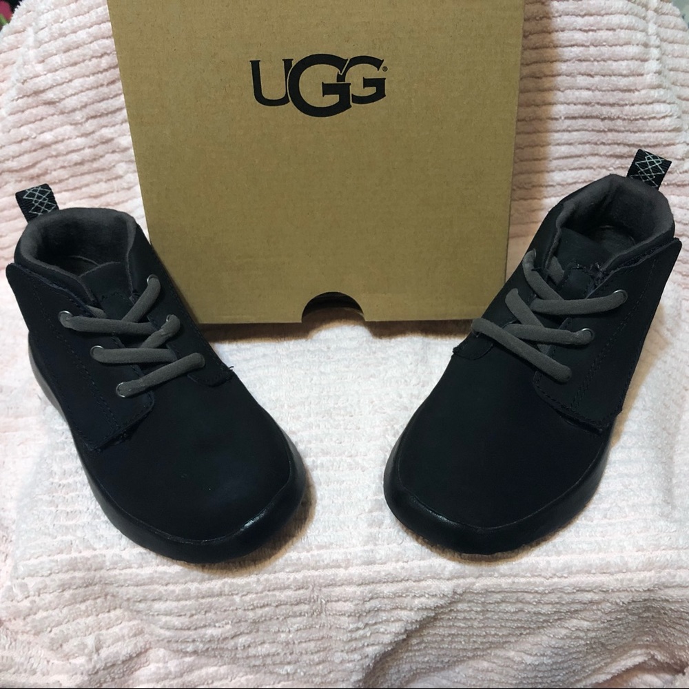 UGG NWT